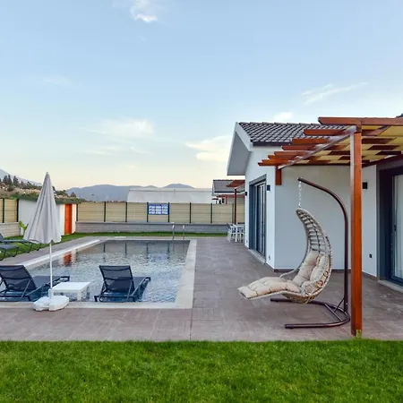 Asya Villas וילה *